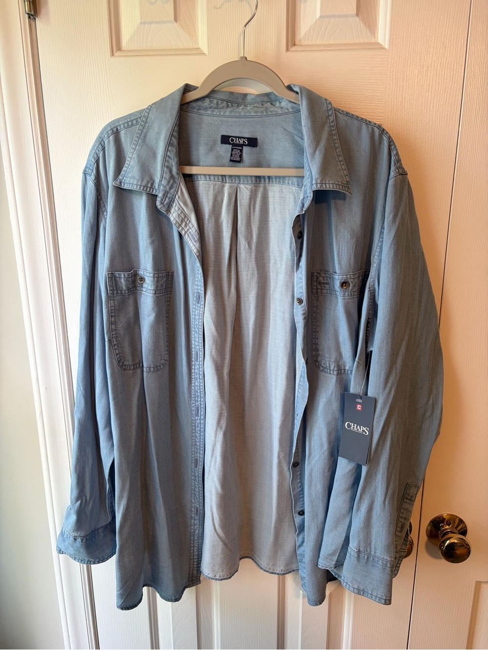 Chaps Women's Light Denim Shirt Jacket button down - light Blue